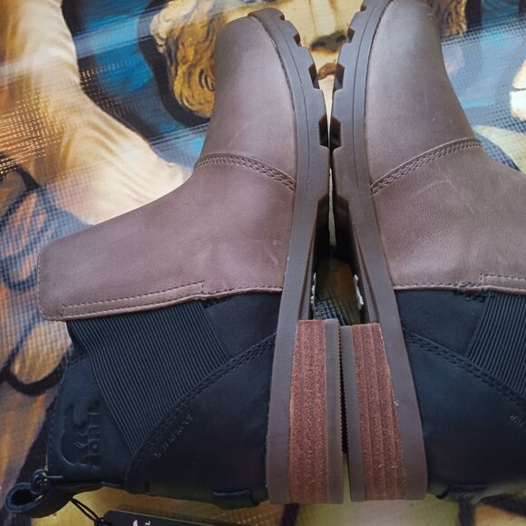 Women's SOREL Leather Waterproof Chelsea Boot in Steel Grey - Picture 5 of 11